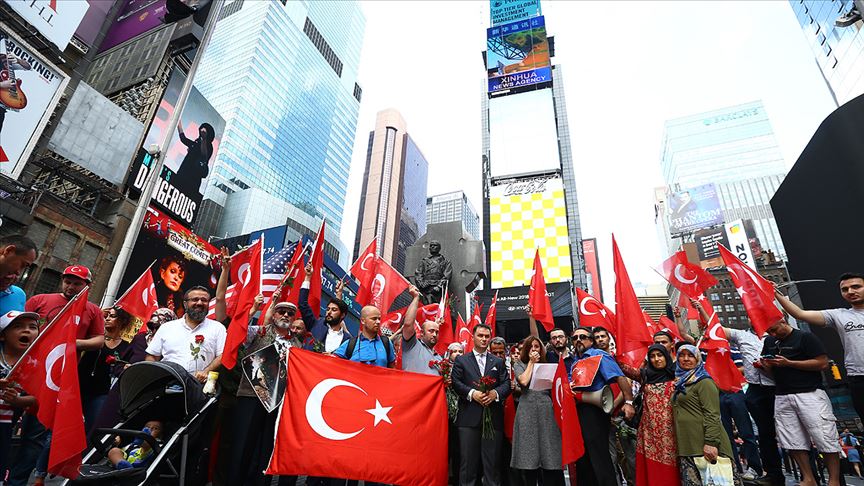 New York kırmızı-beyaza bürünecek
