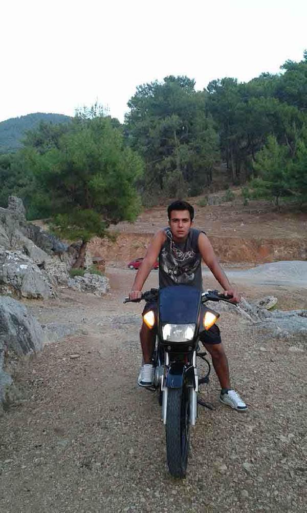 Otomobil motosikletle çarpıştı: 1 ölü 1 yaralı