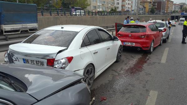 İzmit'te 6 araçlı zincirleme kaza: 1 yaralı