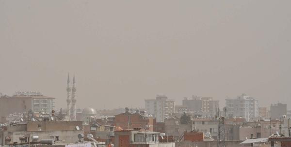 Adıyaman’da toz bulutu