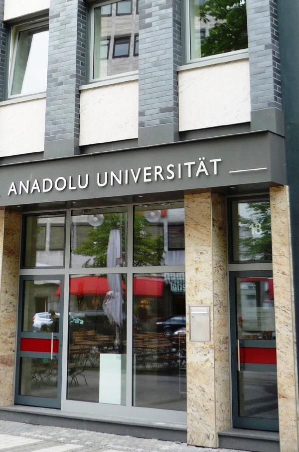 Yurtdışında açık yükseköğretim son başvuru tarihi 11 Eylül