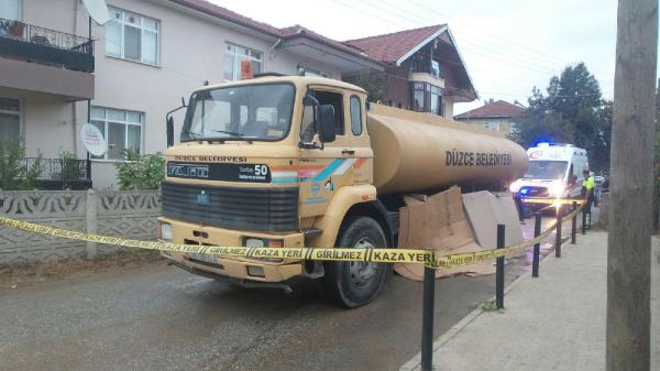 Bisikletiyle tankerin altında kalan 7 yaşındaki Furkan öldü