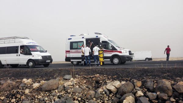Hilvan’da otomobil devrildi: 7 yaralı