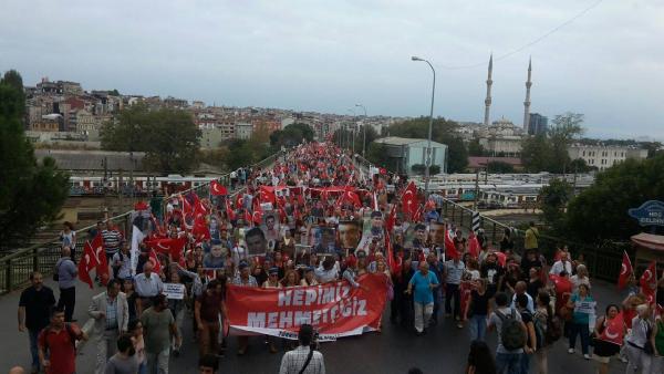 TGB'liler, Dağlıca şehitleri için Kadıköy'den Selimiye'ye yürüdü