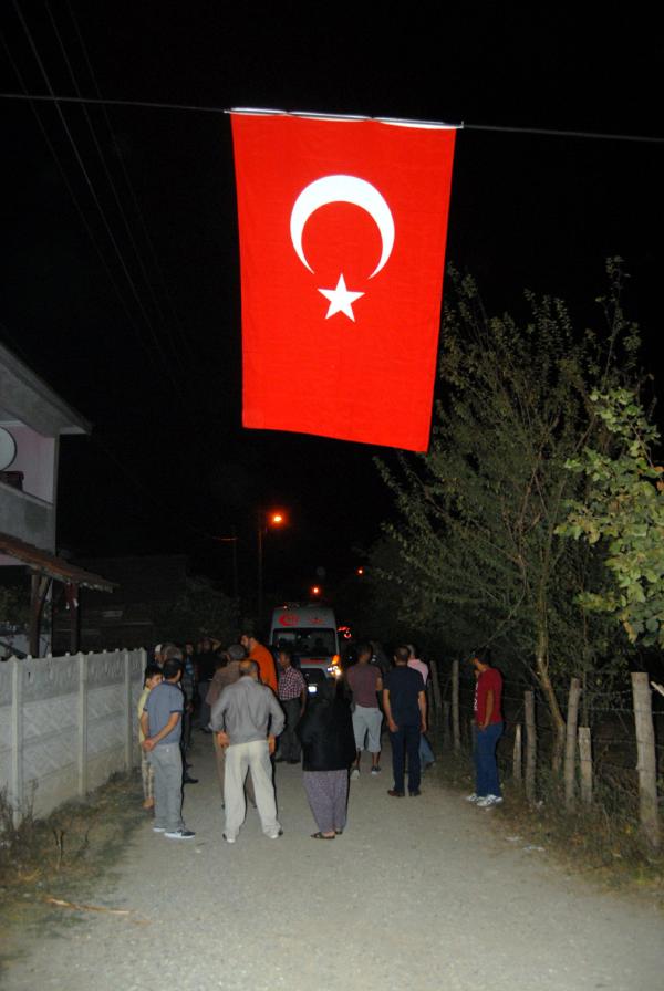 Düzceli asker Dağlıca'da şehit düştü (2)