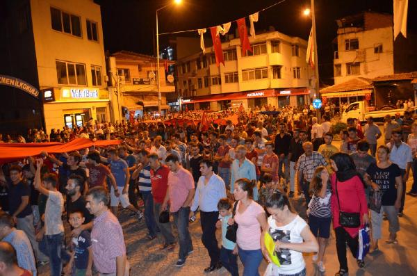 Kula'da teröre tepki yürüyüşü