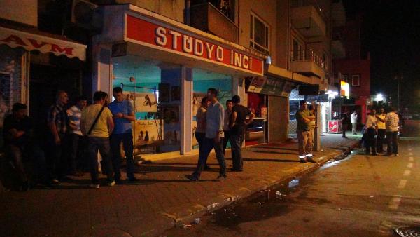 Sakarya'da HDP İl binasını söküp yaktılar, görüntülerini sosyal medyada paylaştılar