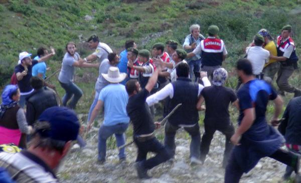Rize’de köylülerin yayla kavgası: 1’i asker 4 kişi yaralandı