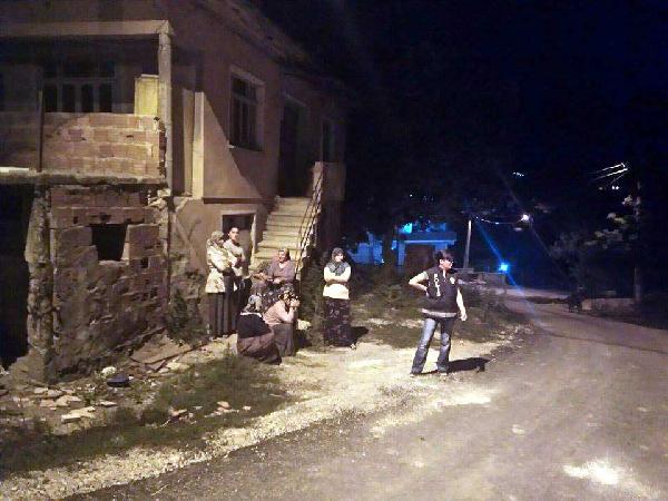 Sakarya'da mahalle sakinleri tepki gösterince tarım işçileri evleri boşalttı