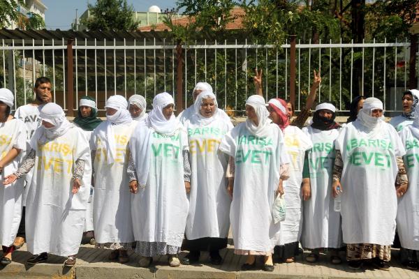 İdil’de kefenle yürüdüler