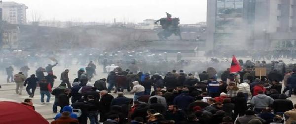 Kosova muhalefeti:  Hükümeti eve göndermek için genel halk protestolarının son  hazırlıklarını  yapmaktayız
