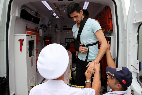 Saldırıda yaralanan Uzman Çavuş ailesine kavuştu