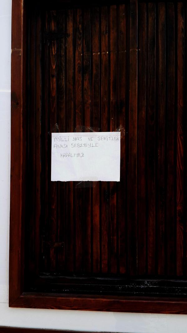 Kuşadası'nda eğlence durdu