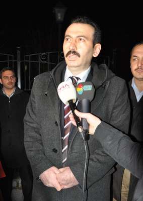 Isparta'da 3'ü eski 10 polise gözaltı (2)