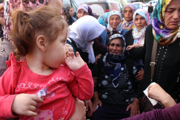 Ardahanlı şehit Uzman Çavuş'un babası, Vali'yi ağlattı (3)