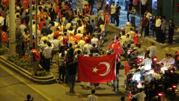 Şanlıurfa’da şehitler için yürüyüş (2)