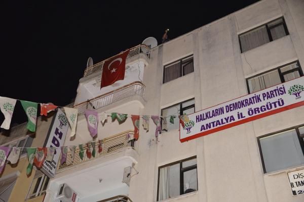 HDP binasına yürümek isteyen gruba polis müdahale etti (5)