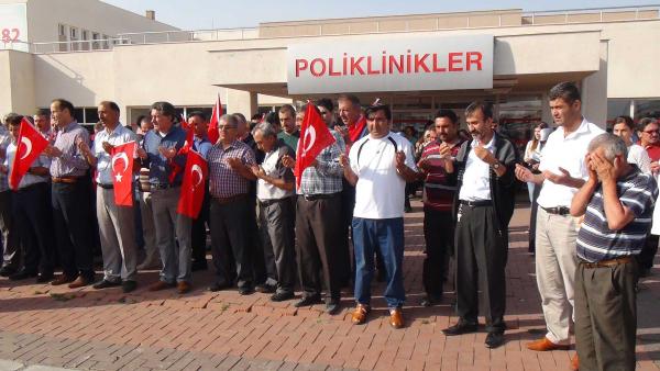 Nevşehir'de sağlıkçılar mesai öncesi şehitler için dua etti