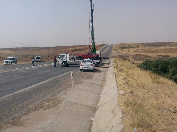 Kahta'da otomobil ile kamyonet çarpıştı: 1 ölü, 4 yaralı