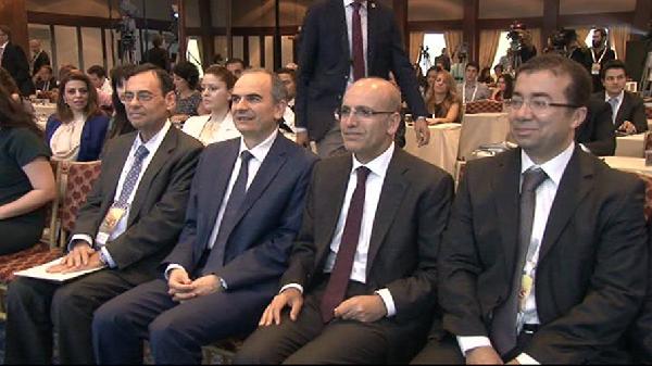 Bakan Şimşek: Kürt kökenliyim. Ama ben bugün Türkiye Cumhuriyeti Maliye Bakanıyım