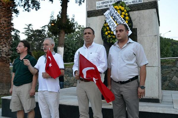 Ayvalık teröre karşı tek vücut oldu