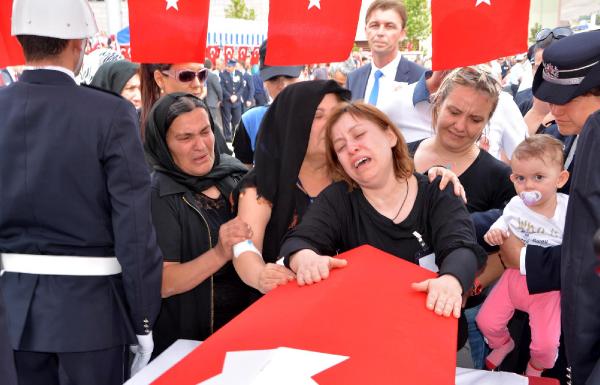 Şehit polis Ercan Hırçın, Karabük'te toprağa verildi