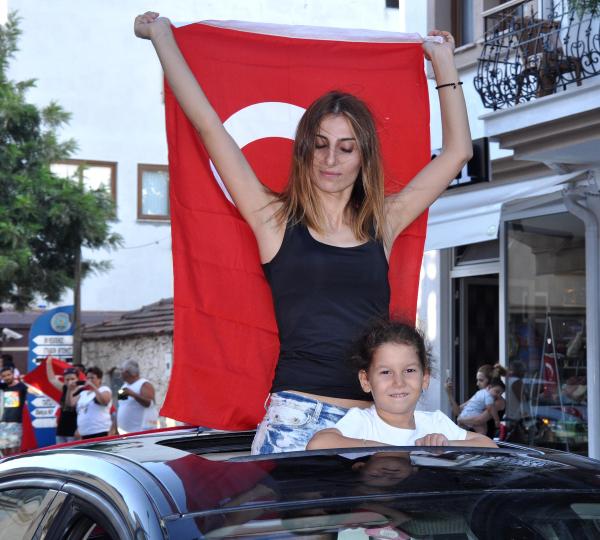 Teröre sarı öfke