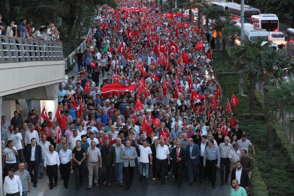 Balıkesir, teröre tepki için yürüdü