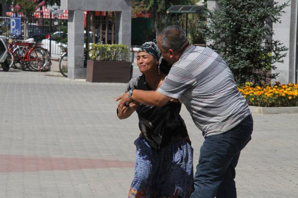 Suçlu da olsa anne yüreği dayanamadı