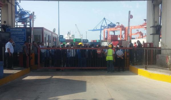 Haydarpaşa Limanı'nda "Kapı" protestosu