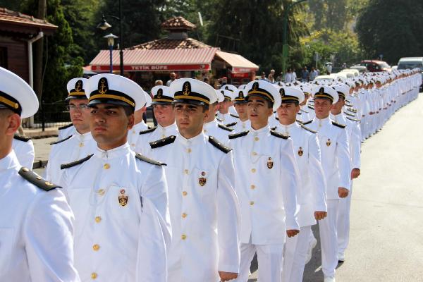 Deniz Harp Okulu öğrencileri Ereğli'de