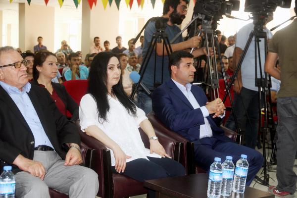 Demirtaş'tan Cumhurbaşkanı Erdoğan'a: Hani baldıran zehiri içecektin?