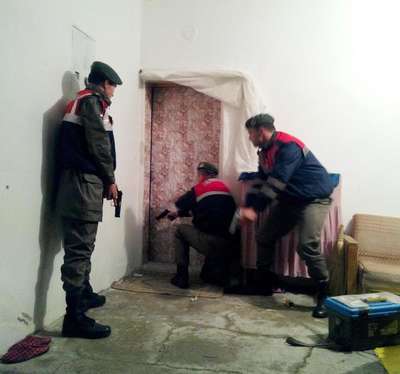 Cezaevi firarisi, şiddet mağduru eşinin ihbarı ile yakalandı