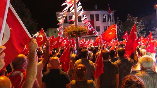 Şile'de şehitler için yürüyüş...