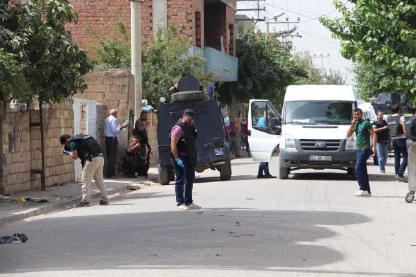 Ellerinde bomba patlayan 2 çocuk yaralandı