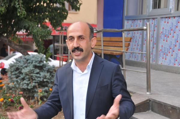 Hakkari'de 'Cizre halkı yalnız değildir' yürüyüşü