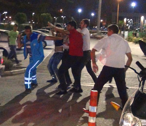 Otoparkta kasklı kavga: 1 yaralı