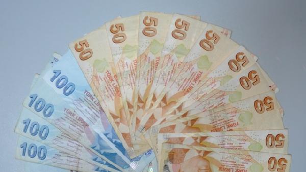 Sahte para ile yakalandılar