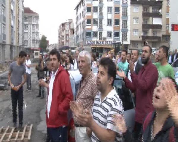Esenyurt'ta Makrom Yapı mağdurlarından eylem...
