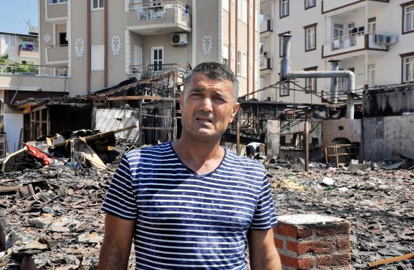 İşyeri yanan işletme sahibi: Türk- Kürt kardeşliğini bozamayacaklar