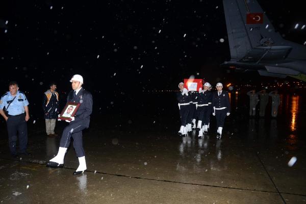 Şehit polisin cenazesi Trabzon’a getirildi