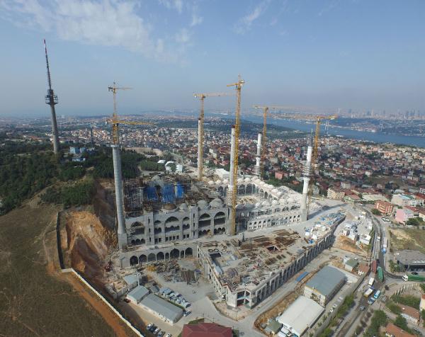 Çamlıca Camisi'nde dev kubbenin yapımına başlandı