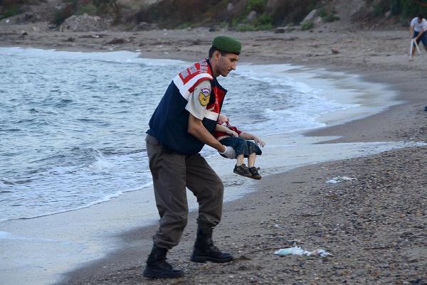 Göçmen sorununa Brüksel'de çözüm aranacak