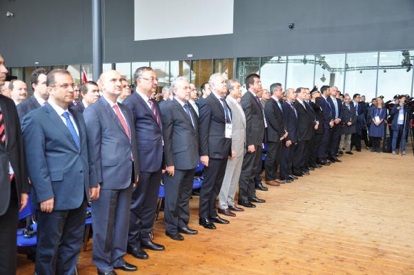 Bakan Zeybekçi’den ‘Cizre’ açıklaması “Gök kubbeyi başlarına yıkarız”