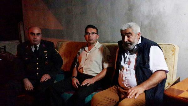 PKK'lıların açtığı ateşle yaralanan uzman çavuşun babasına 'Geçmiş olsun' ziyareti
