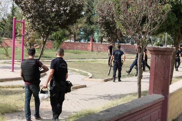 Viranşehir'de DBP'lilere yürüyüş operasyonu: 20 gözaltı