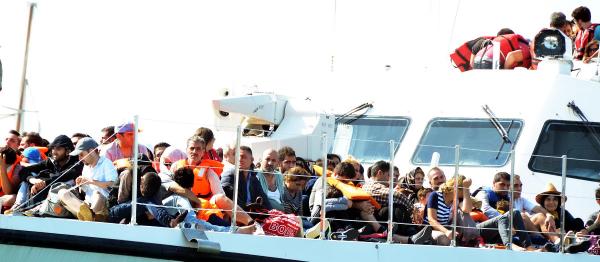 Ege'de kaçak teknesi faciası: 22 ölü, 211 kişi kurtarıldı (4)