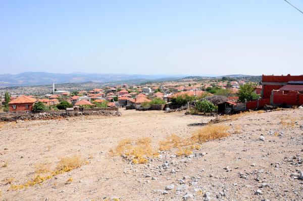 Ayvacık'ta dağ taş kaçak dolu