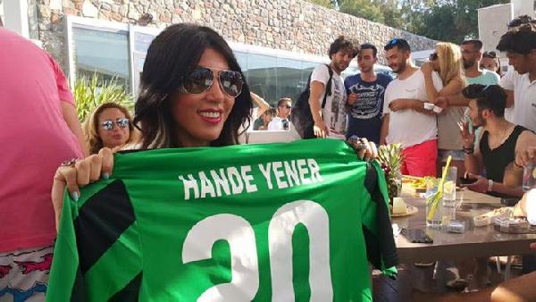 Denizli'de Hande Yener Konseri iptal edildi