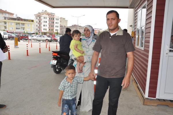 IŞİD'in bombasıyla yaralanan Suriyeli ailenin tedavisine başlandı
